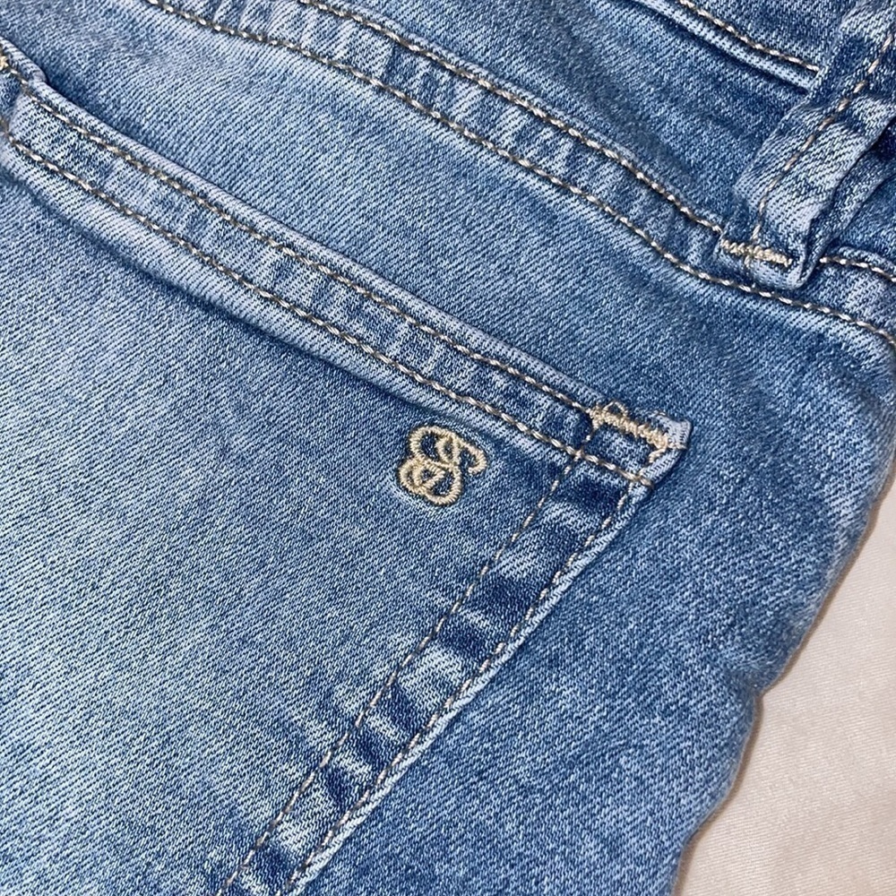 Jessica Simpson Cherish Bermuda Walking Denim Shorts - Picture 3 of 10